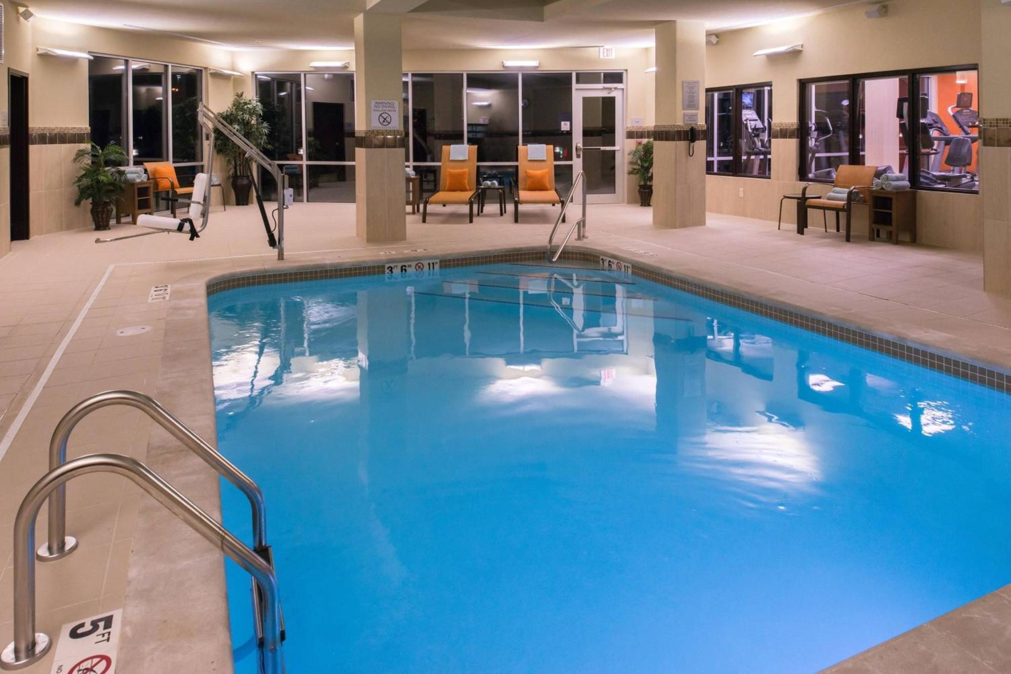 Courtyard By Marriott Hot Springs Hotel Ngoại thất bức ảnh