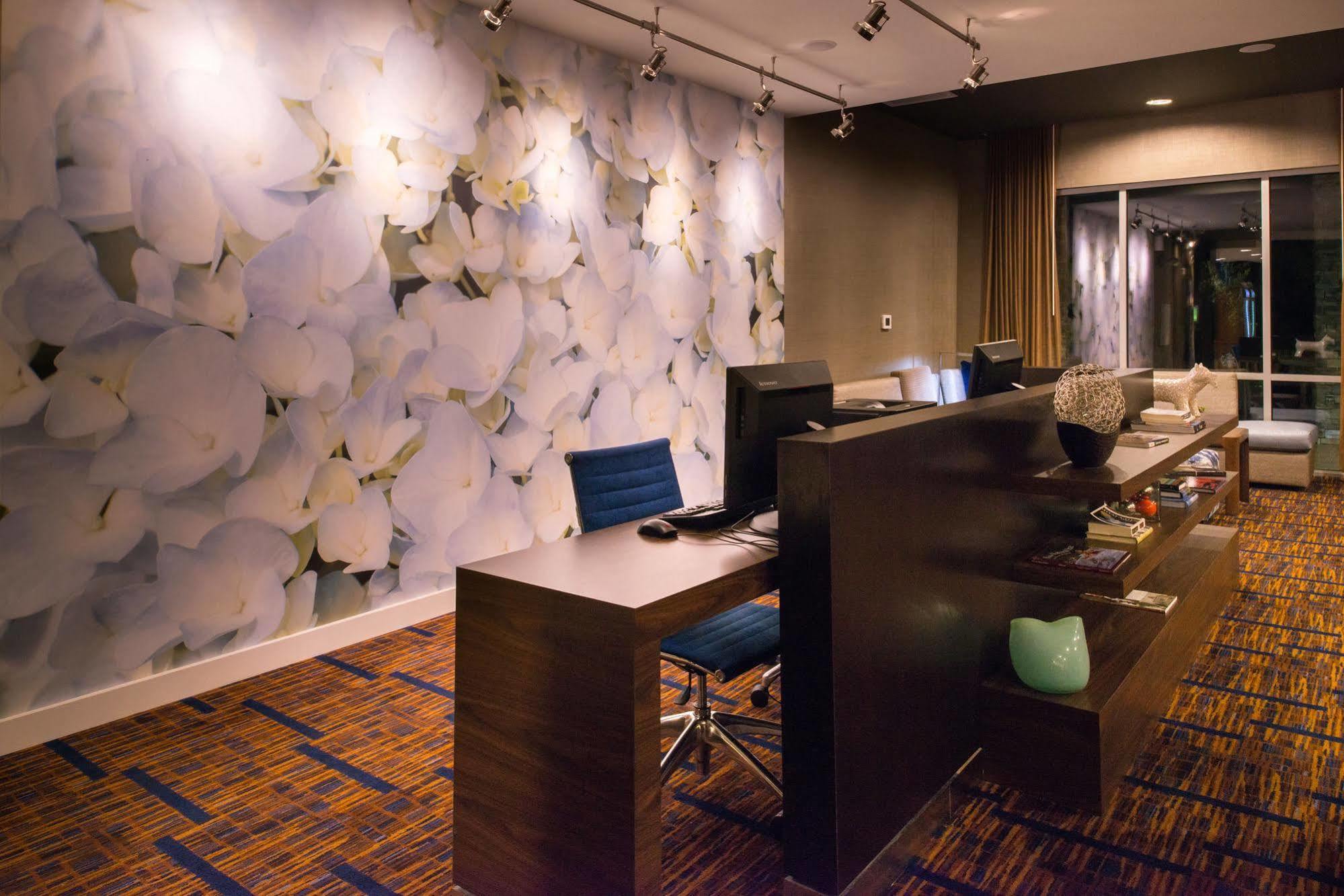 Courtyard By Marriott Hot Springs Hotel Ngoại thất bức ảnh