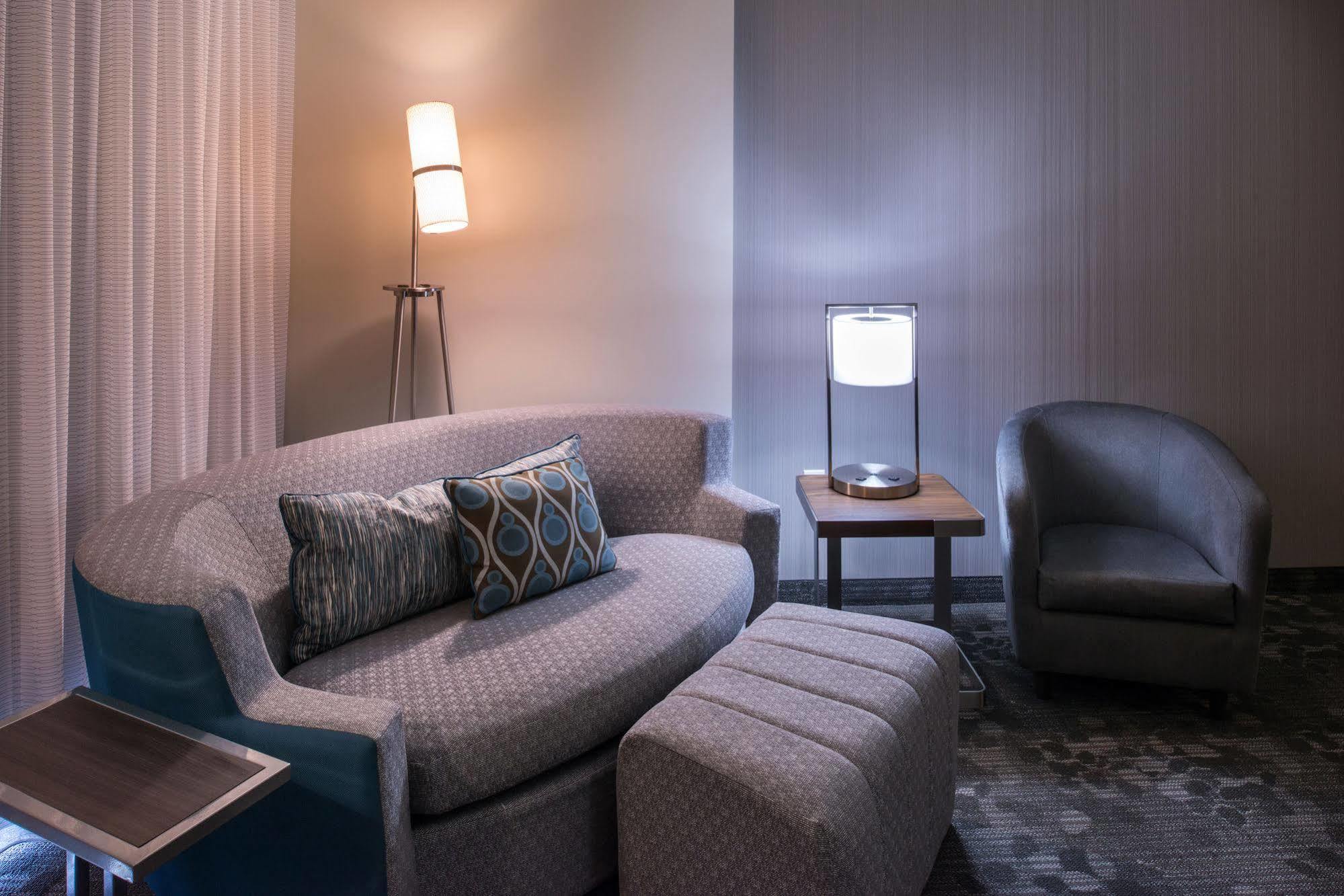 Courtyard By Marriott Hot Springs Hotel Ngoại thất bức ảnh