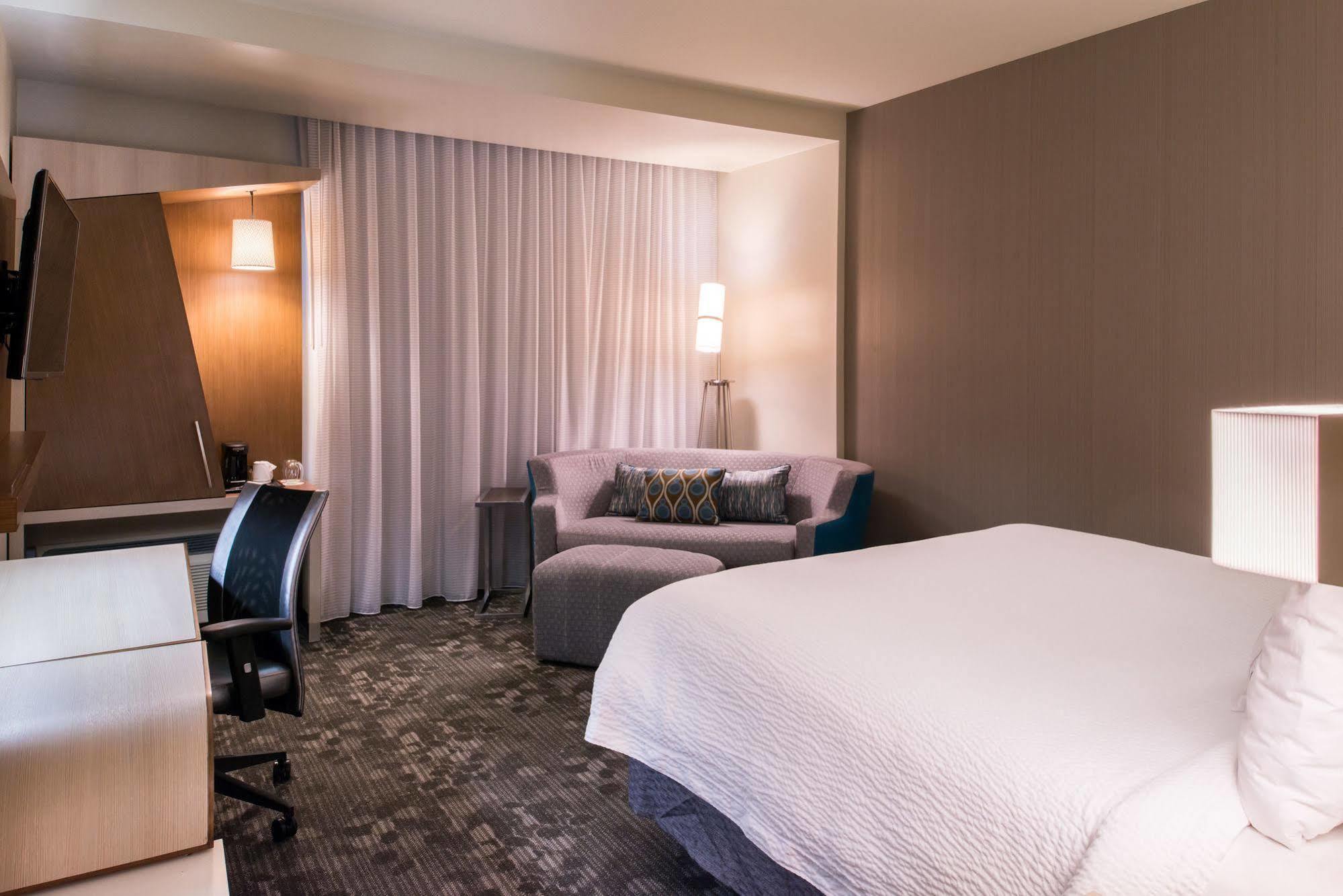 Courtyard By Marriott Hot Springs Hotel Ngoại thất bức ảnh